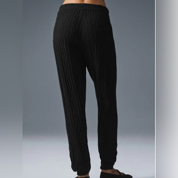 Alo Yoga Cable Knit Winter Bliss Pant